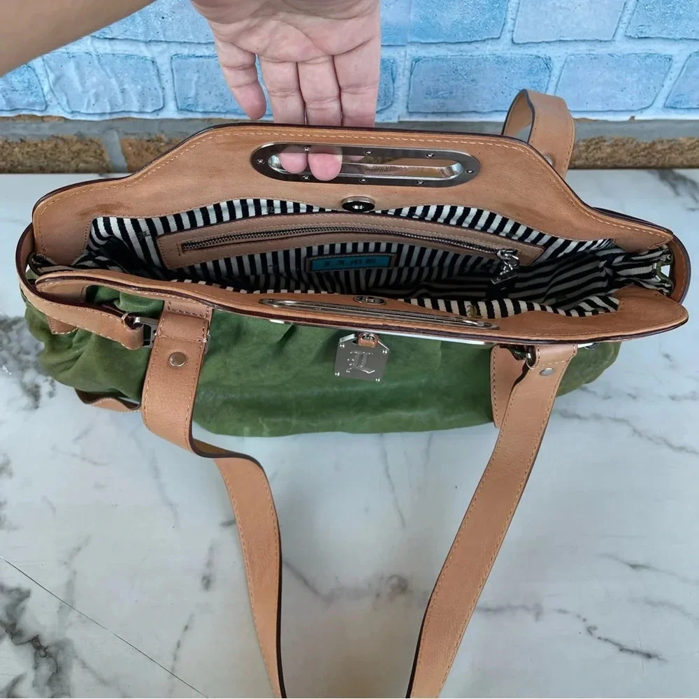 L.A.M.B buttery soft green leather shoulder bag - Picture 8 of 17